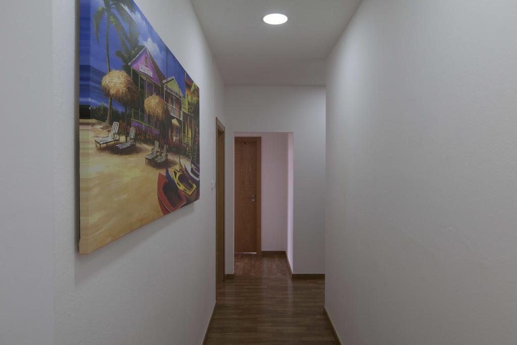 Guest House First Floor Lagos Exterior photo
