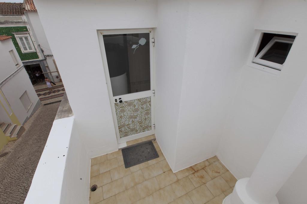 Guest House First Floor Lagos Exterior photo